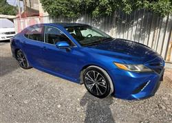 تۆیۆتا کامری